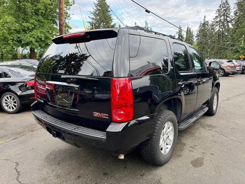Used 2011 GMC Yukon SLT w/ SLT-2 Equipment Package AWD/4WD image 6