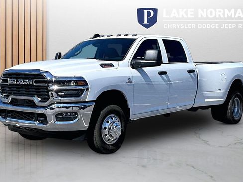 New 2026 RAM 3500 Tradesman w/ Chrome Appearance Group image 4