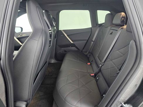 Used 2023 BMW iX xDrive50 w/ Ultimate Package image 17