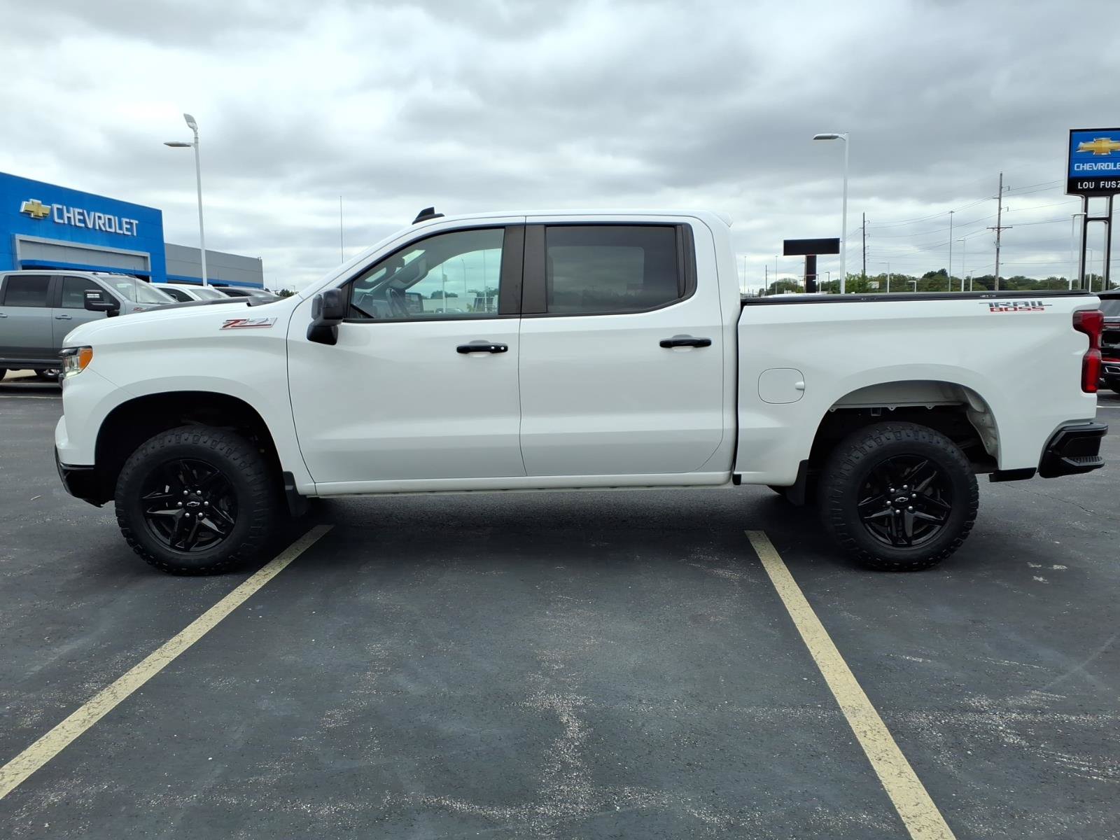 Used 2022 Chevrolet Silverado 1500 LT Trail Boss AWD/4WD image 4
