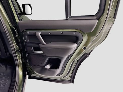 New 2026 Land Rover Defender 110 X-Dynamic SE AWD/4WD image 27