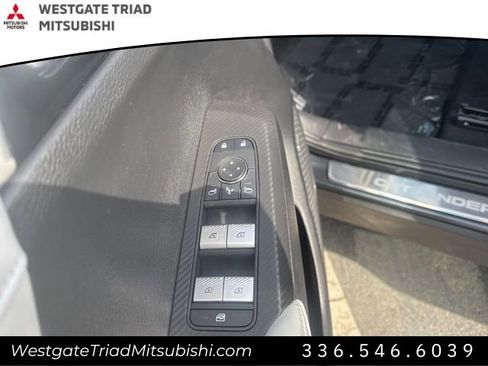 New 2026 Mitsubishi Outlander SEL FWD image 14