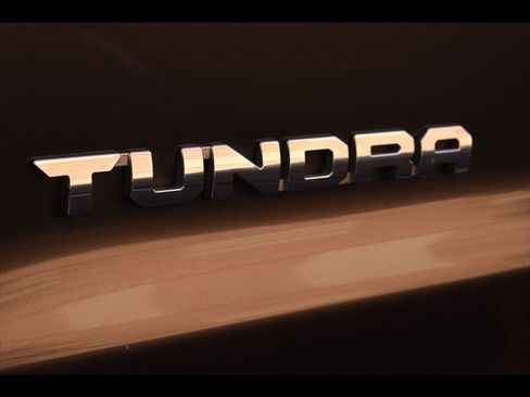 Used 2016 Toyota Tundra SR5 w/ SR5 Upgrade Package image 51