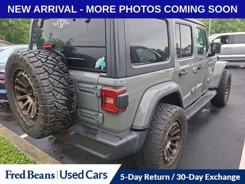 Used 2019 Jeep Wrangler Unlimited Sahara w/ Cold Weather Group AWD/4WD image 9