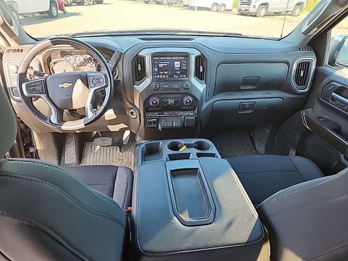 Certified 2021 Chevrolet Silverado 1500 LT w/ Z71 Off-Road Package AWD/4WD image 31