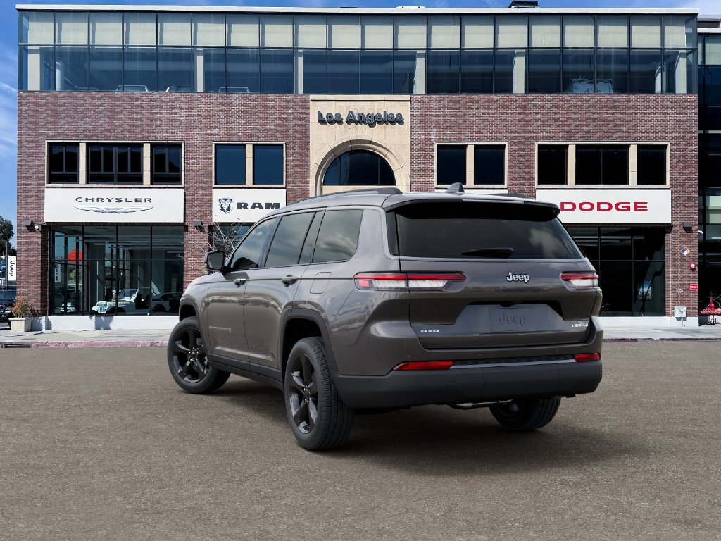 New 2026 Jeep Grand Cherokee L Limited w/ Limited Altitude Package AWD/4WD image 3