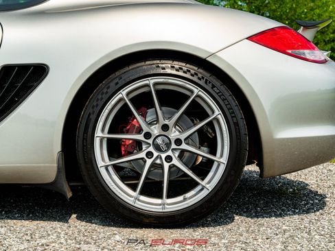 Used 2012 Porsche Cayman R image 12