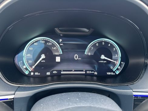 Used 2024 Genesis GV70 2.5T w/ Sport Prestige Package image 5