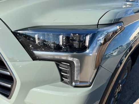 Used 2024 Toyota Sequoia Platinum AWD/4WD image 10