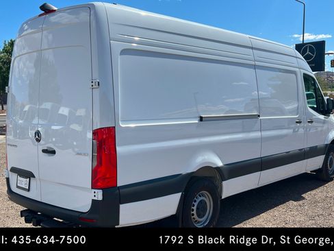 Used 2026 Mercedes-Benz Sprinter 2500 image 5