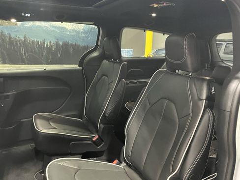 New 2026 Chrysler Pacifica Limited w/ Uconnect Theater Family Group AWD/4WD image 14