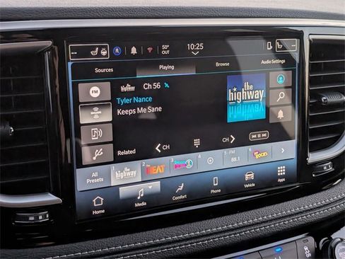 New 2026 Chrysler Pacifica Select image 14