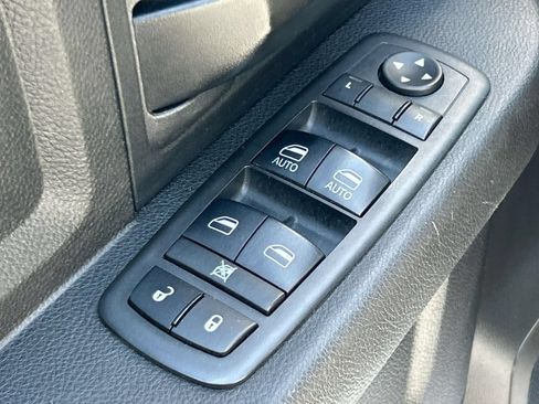 Used 2018 RAM 1500 Express w/ Express Value Package AWD/4WD image 27