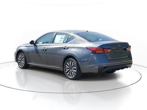 New 2026 Nissan Altima 2.5 SV FWD image 3