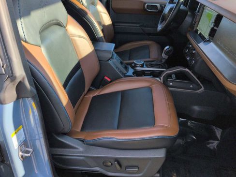 Used 2024 Ford Bronco Outer Banks image 23