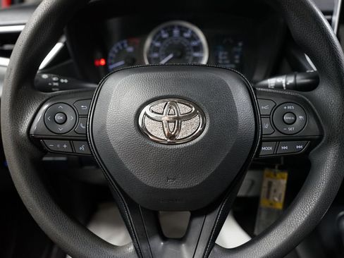 Used 2020 Toyota Corolla LE FWD image 12
