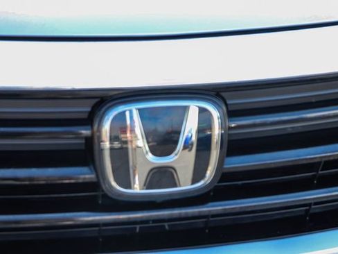 Used 2024 Honda Odyssey Touring image 5