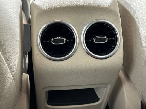 Certified 2022 Mercedes-Benz GLB 250 4MATIC image 14