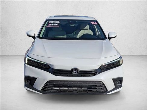 Used 2024 Honda Civic Touring image 2