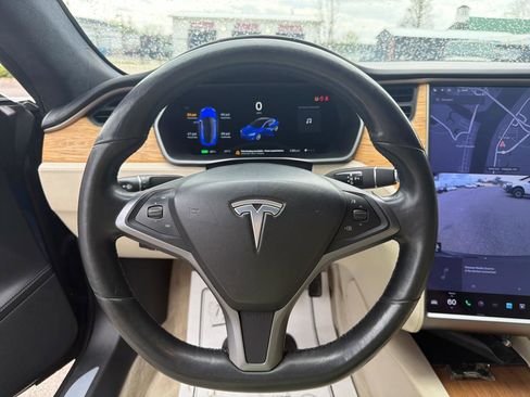 Used 2019 Tesla Model S Long Range AWD/4WD image 11