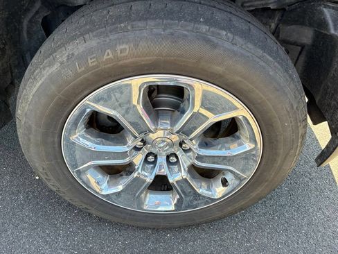 Used 2019 RAM 1500 Big Horn AWD/4WD image 15