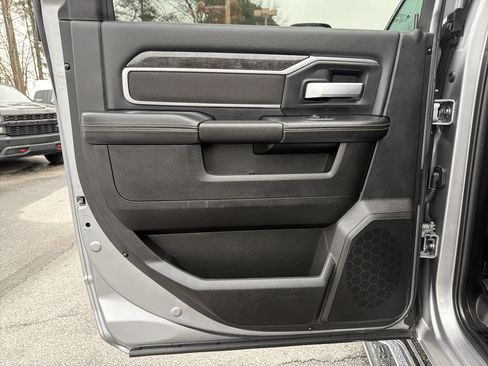 Used 2024 RAM 2500 Big Horn w/ Bed Utility Group image 22