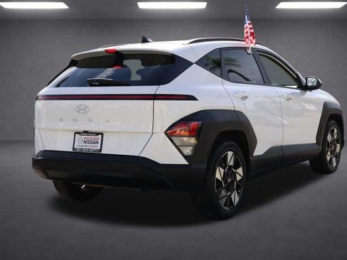 Used 2024 Hyundai Kona SEL FWD image 4