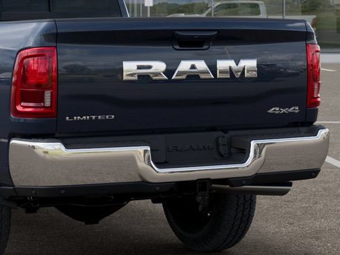 New 2025 RAM 2500 Limited AWD/4WD image 14