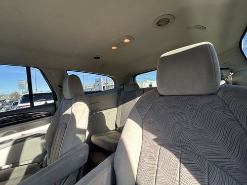 Used 2014 Buick Enclave Convenience image 27