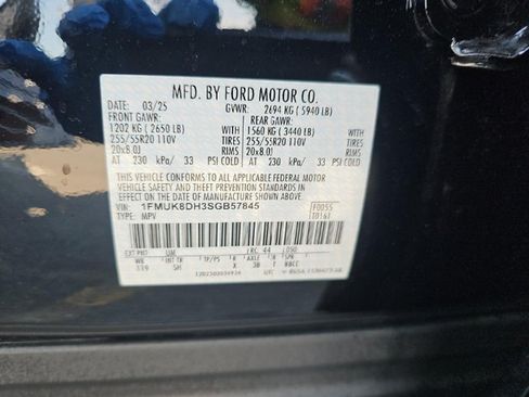 Used 2025 Ford Explorer Active w/ Active Comfort Package AWD/4WD image 18