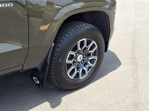 Certified 2023 Chevrolet Colorado Z71 w/ Z71 Convenience Package 2 AWD/4WD image 25