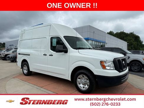 Used 2021 Nissan NV 2500 SV RWD image 1
