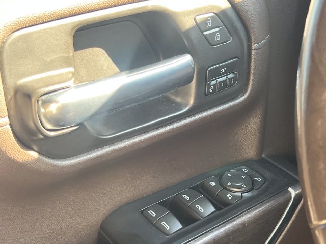 Used 2021 Chevrolet Silverado 1500 LTZ w/ Safety Package II AWD/4WD image 25