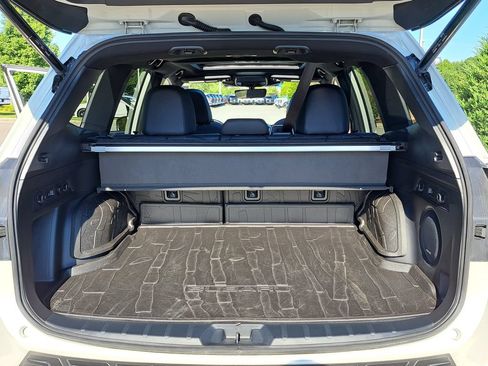 Certified 2025 Subaru Forester Wilderness w/ Wilderness Package AWD/4WD image 30