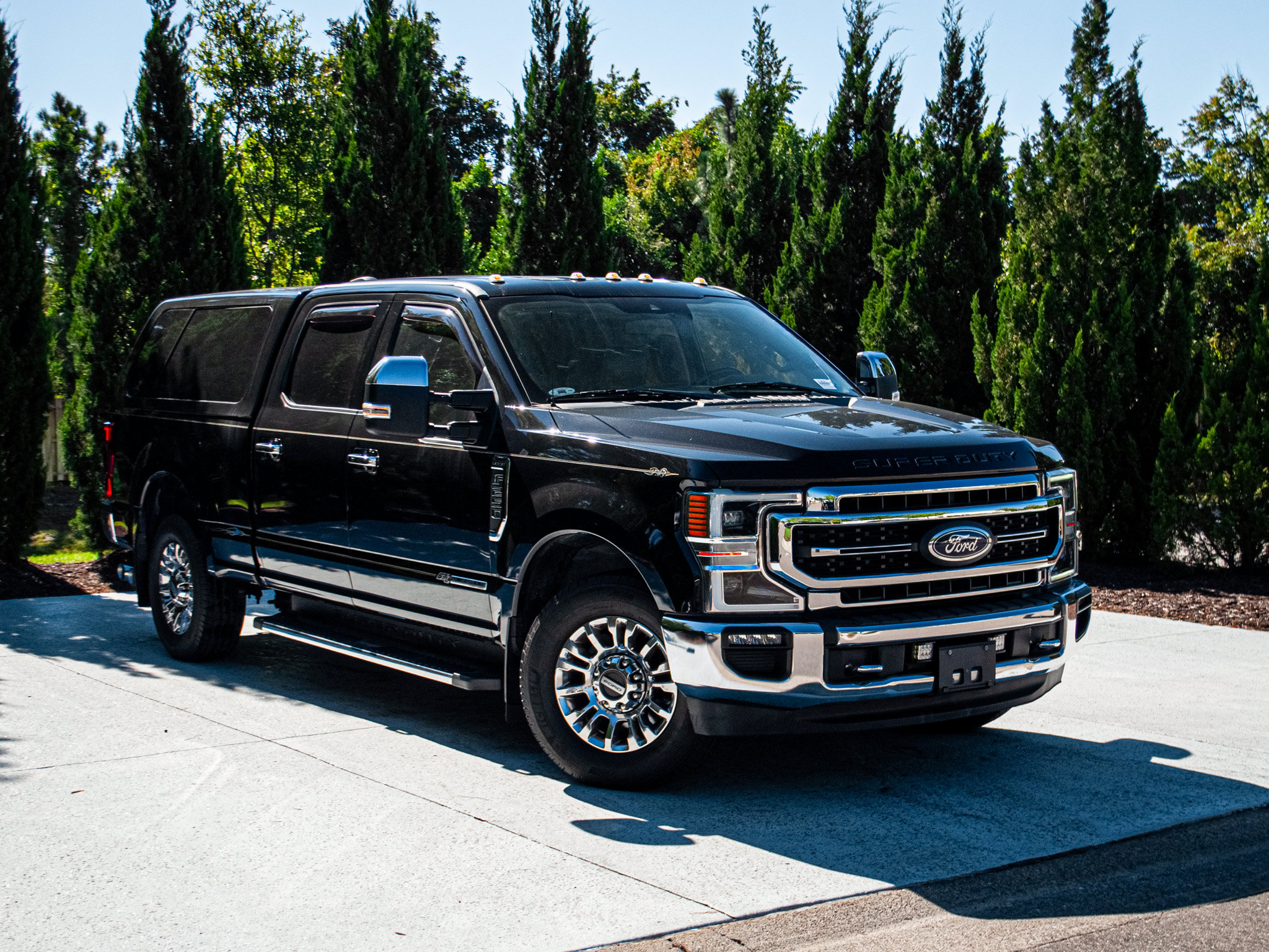Used 2020 Ford F250 Lariat w/ Lariat Ultimate Package RWD image 2