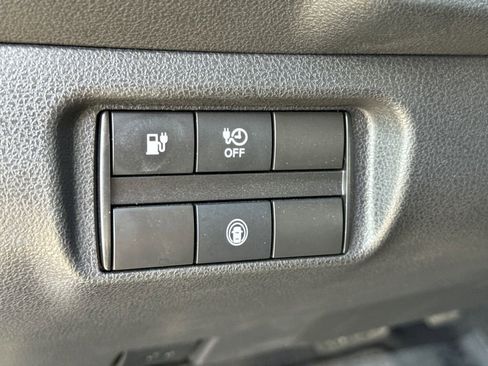 Used 2022 Nissan Leaf S image 29