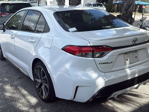 Used 2020 Toyota Corolla SE w/ SE Premium Package FWD image 4