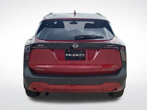 New 2025 Nissan Kicks SR w/ SR Premium Package image 4