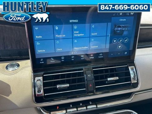 Used 2022 Lincoln Navigator Reserve image 28