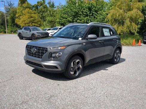 New 2026 Hyundai Venue SEL image 2