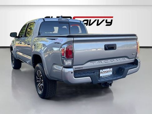 Used 2020 Toyota Tacoma TRD Sport w/ Technology Package AWD/4WD image 5