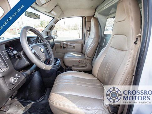 Used 2016 Chevrolet Express 2500 image 14