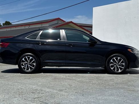 Used 2024 Volkswagen Jetta S FWD image 2