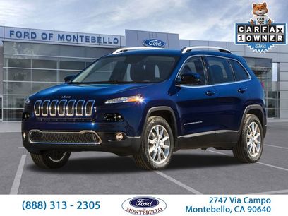 Used 2018 Jeep Cherokee Latitude w/ Altitude Package