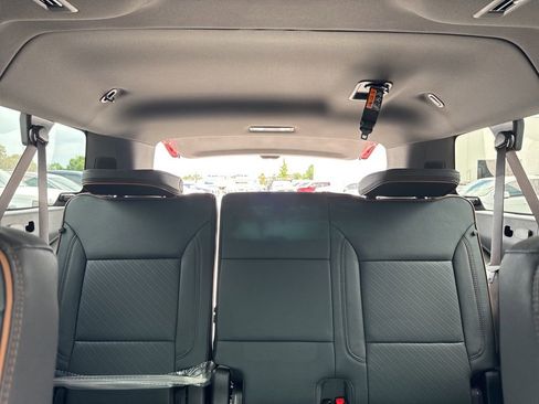 New 2026 GMC Yukon XL AT4 w/ AT4 Premium Package AWD/4WD image 32