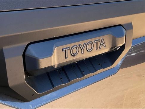 Used 2025 Toyota Tundra SR5 w/ SR5 Convenience Package AWD/4WD image 30