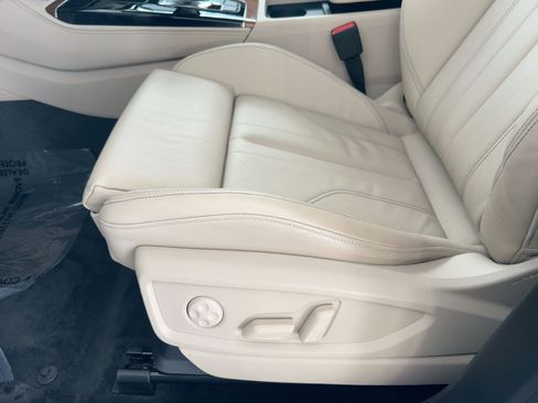 Used 2024 Audi Q5 e Premium Plus image 14