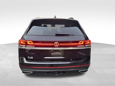 Used 2025 Volkswagen Atlas SE FWD image 4