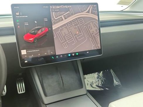 Used 2024 Tesla Model 3 Performance image 42