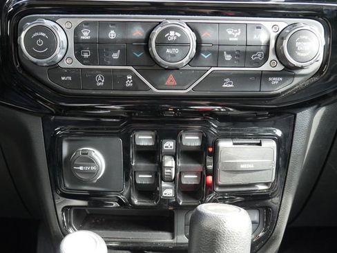 Used 2021 Jeep Wrangler Unlimited Sport AWD/4WD image 22